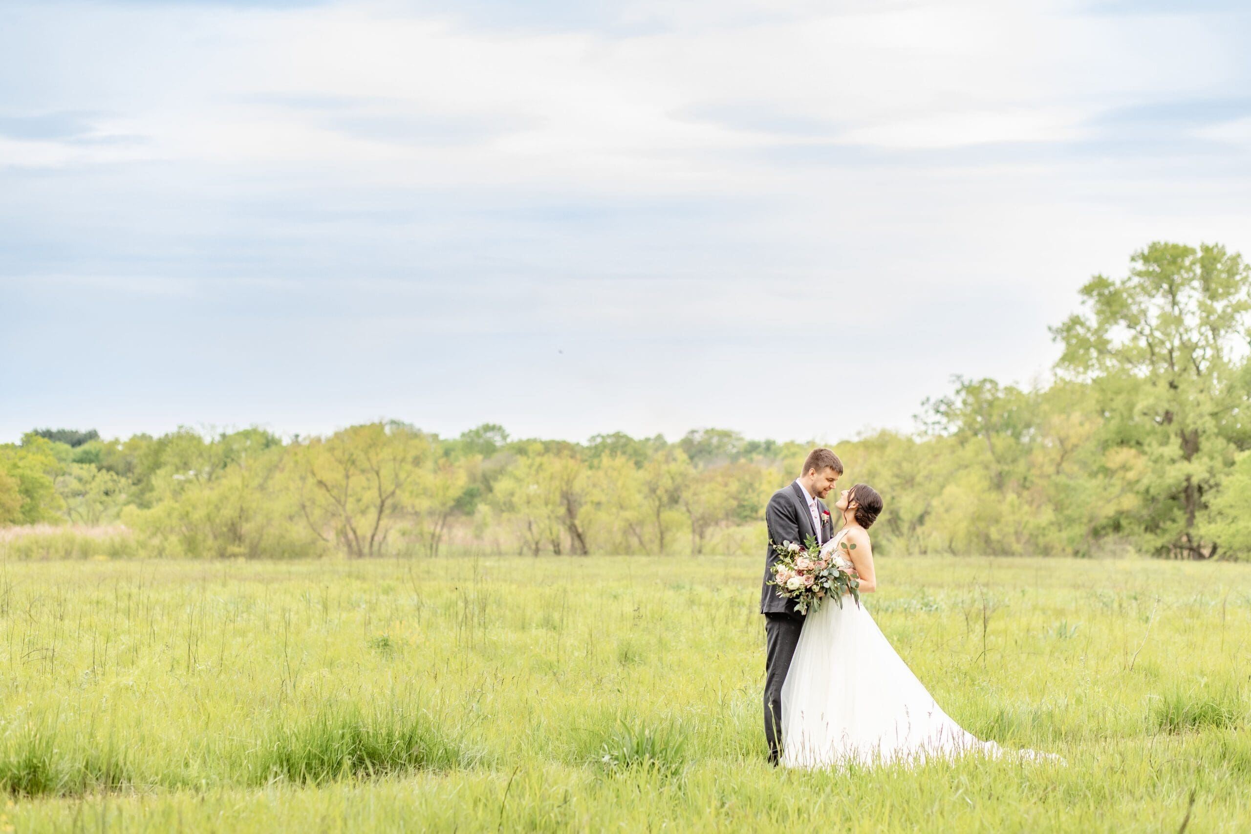 bride and groom, couple, wedding day, field, southern illinois photography