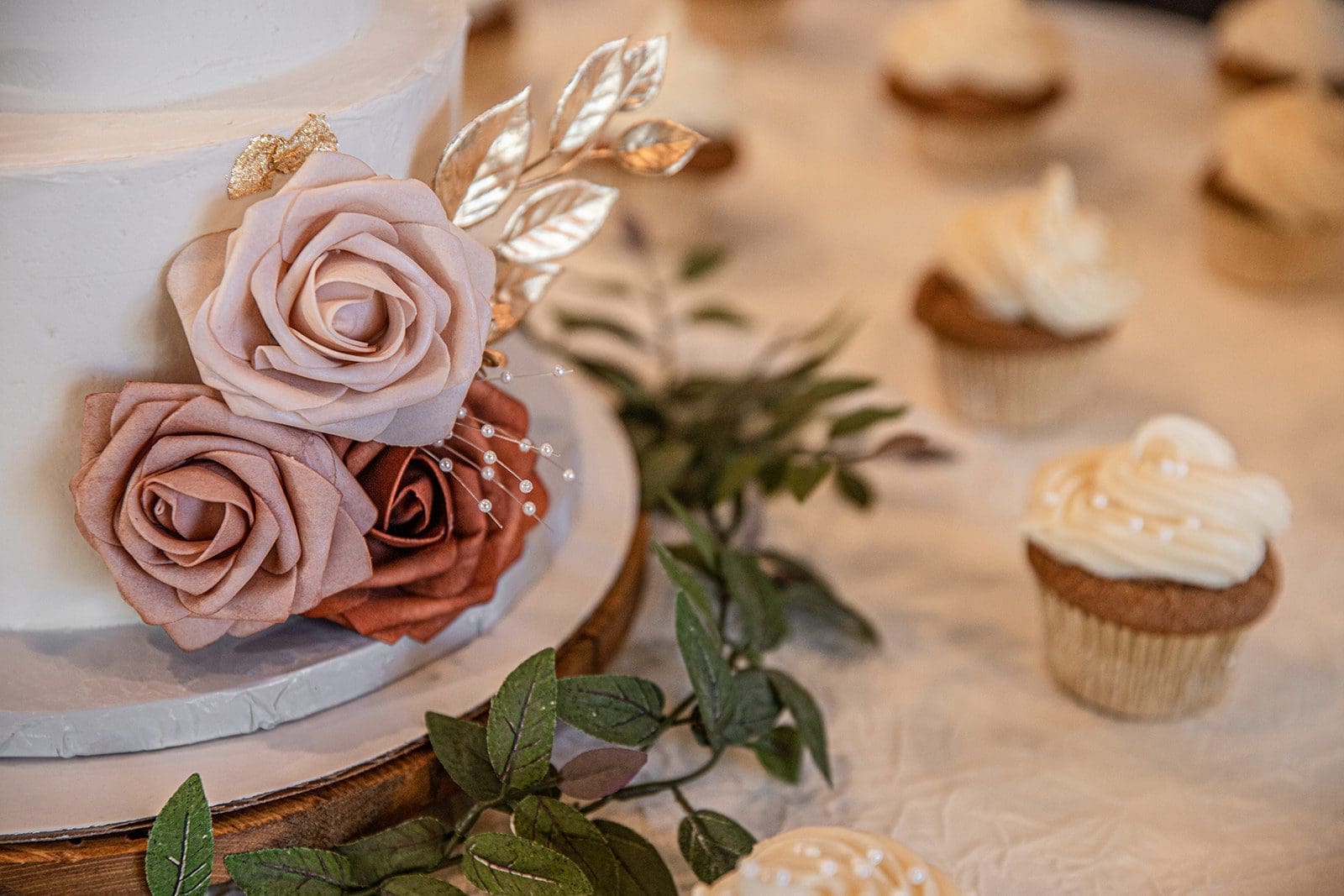 romantic fall wedding